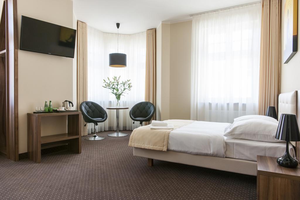 Mandala Hostel & Apartments Poznan Room photo
